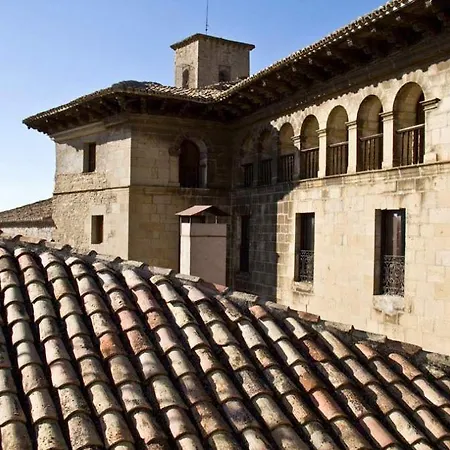 Coronas Pensjonat 3*