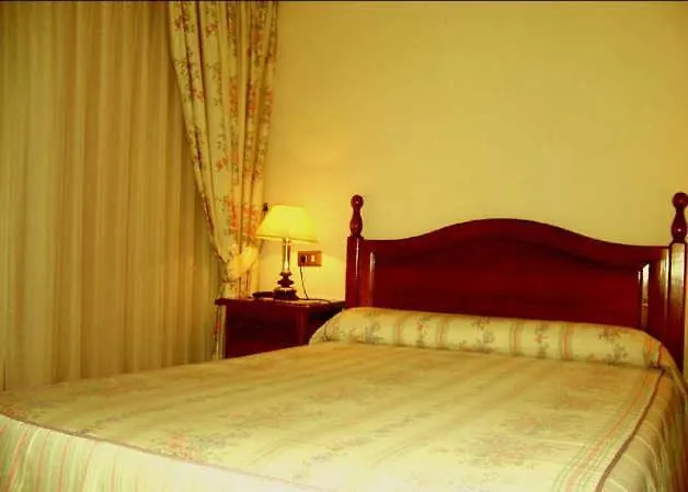 Coronas ゲストハウス 3*