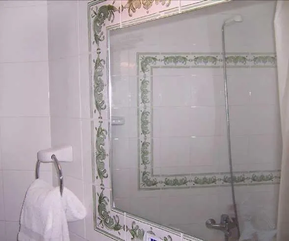 ゲストハウス Coronas 3*